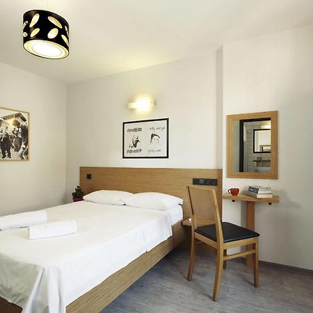 Hush Hostel Moda Istanbul Eksteriør bilde