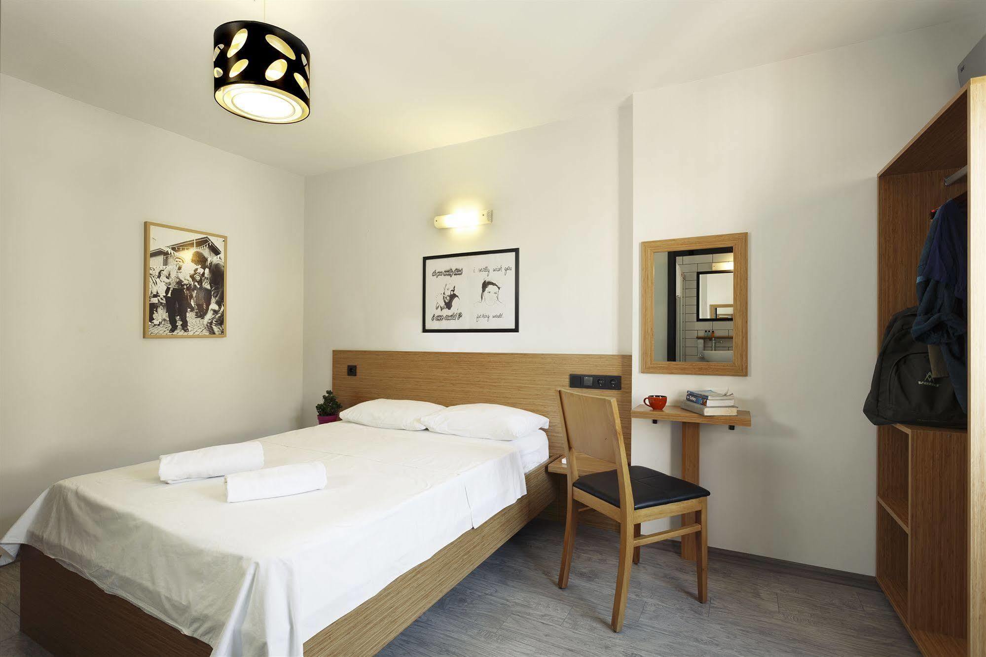 Hush Hostel Moda Istanbul Eksteriør bilde