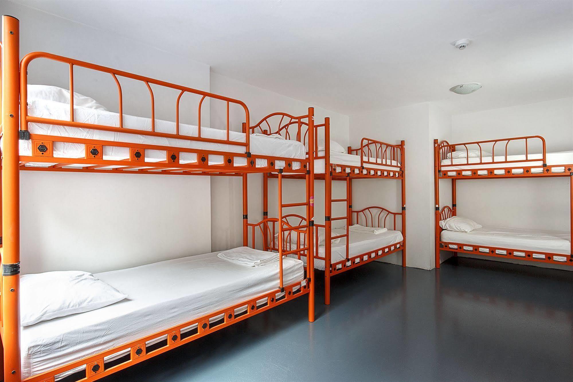 Hush Hostel Moda Istanbul Eksteriør bilde